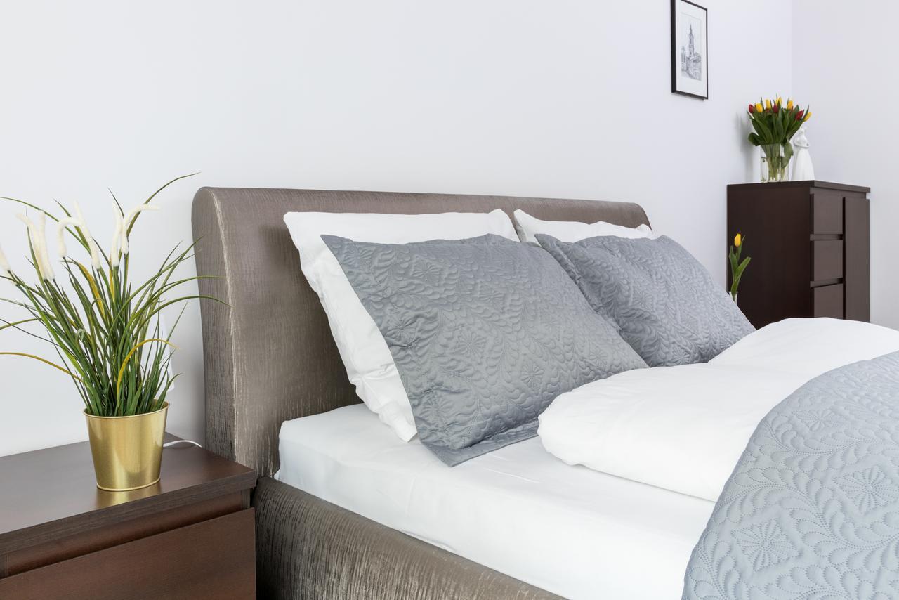 Wawrzynca Apartment With Parking Краків Екстер'єр фото